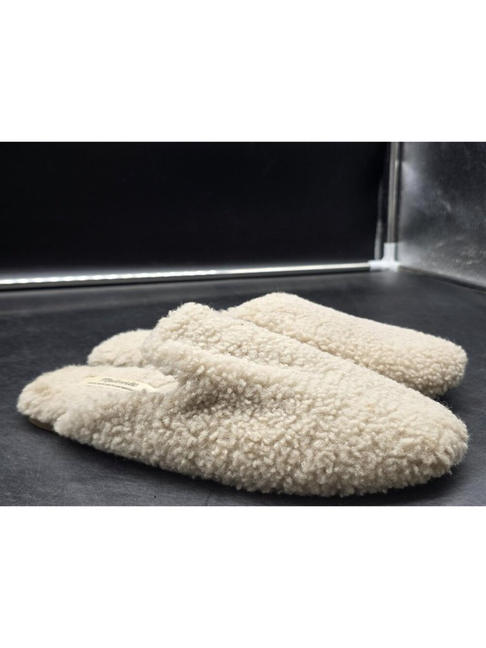 Madewell Slippers Shoes Womens Size 8 White Fleece Mule House Indoor Stains